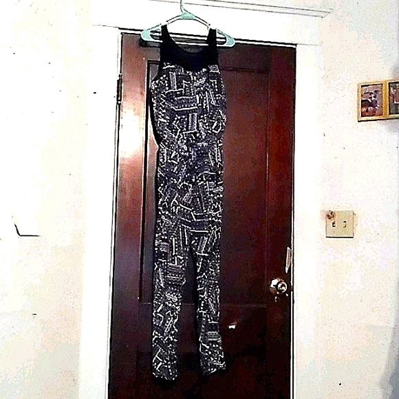 Clothes - Picture 1 of 2